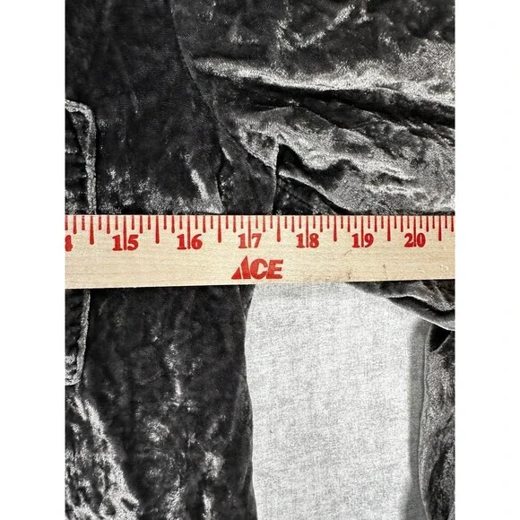 Anthropologie Pilcro Crushed Velvet Femme Buttondown Shirt in Dark Gray XXS - Picture 4 of 7